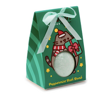 Load image into Gallery viewer, * SALE * Christmas Pusheen the Cat Bath Bomb in Gift Box