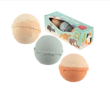 Load image into Gallery viewer, Feline Fine Cat Bath Bombs - Sugary Scents - 3 Bath Bombs Gift Box