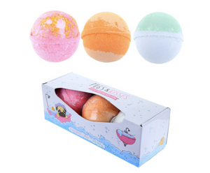 Pugs and Kisses Bath Bombs - Fruity Scents - 3 Bath Bombs Gift Box